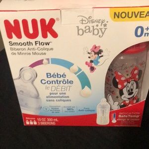 New 3 pack of 10 ounce Mini Mouse Disney bottles